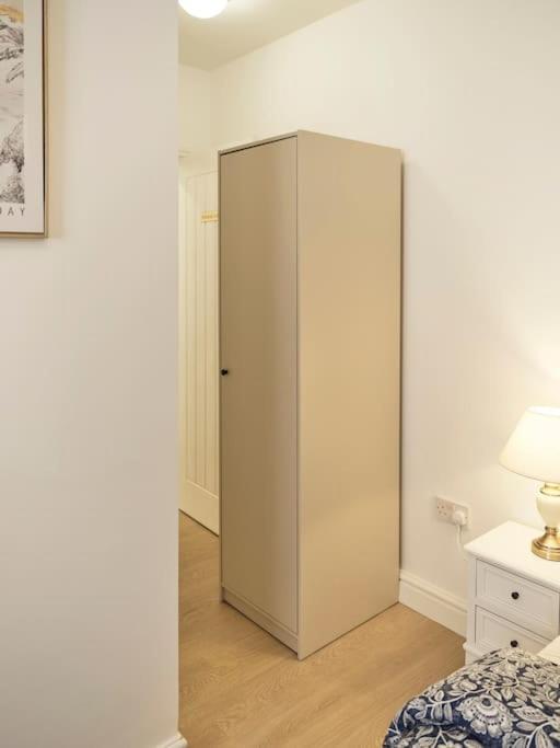 Rofennie Suite -Luxury Ensuite Room! Maidstone Zewnętrze zdjęcie